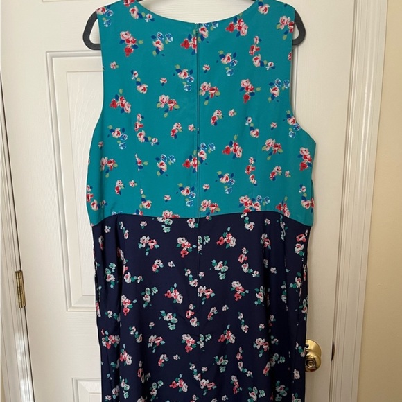 ✨Reduced MODCLOTH dress - 2 toned on top & bottom - Plus Sized - Picture 7 of 11